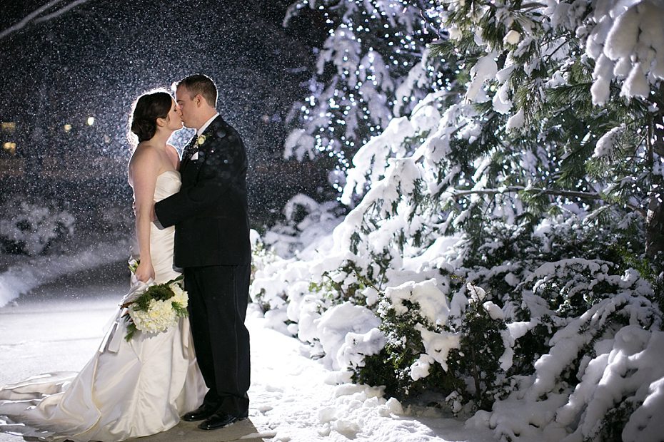 Chicago winter wedding photos