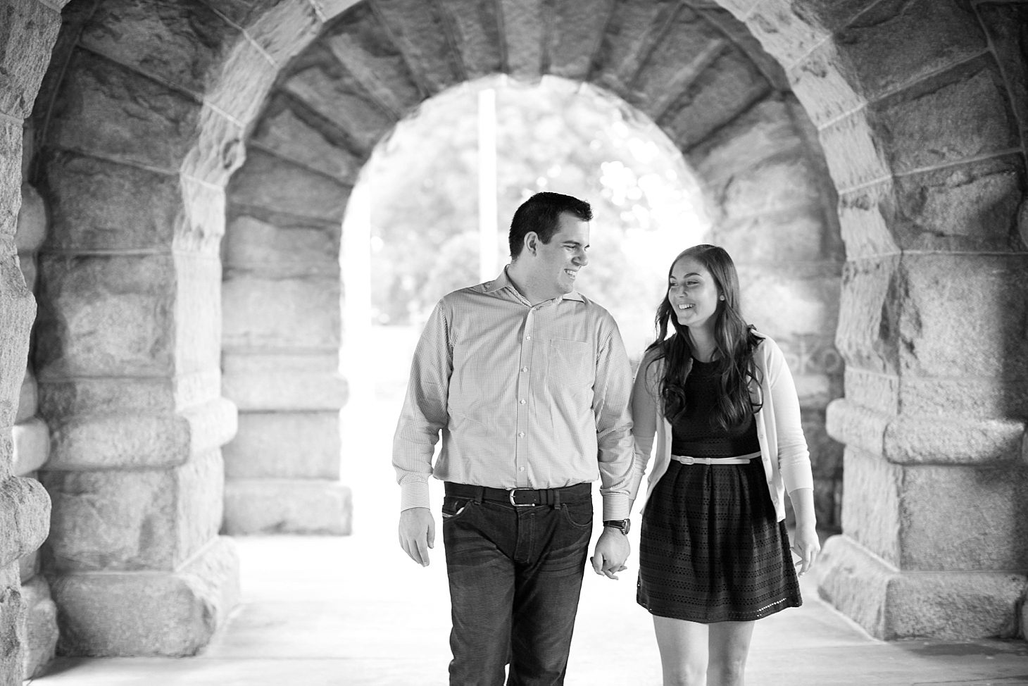 lincoln-park-zoo-engagement-photos_0009