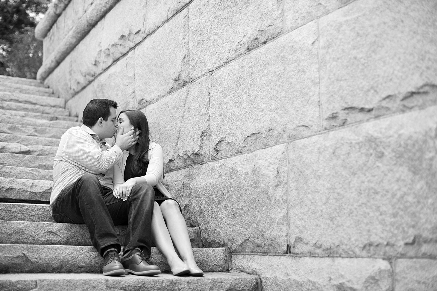 lincoln-park-zoo-engagement-photos_0014