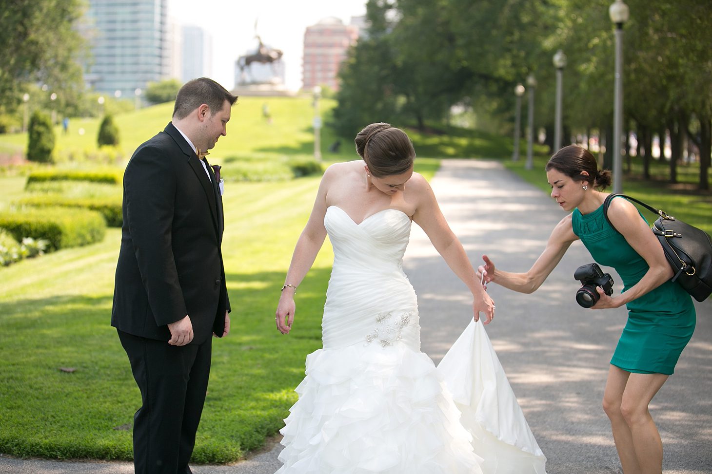 behind-the-scenes-wedding-photographers_0059