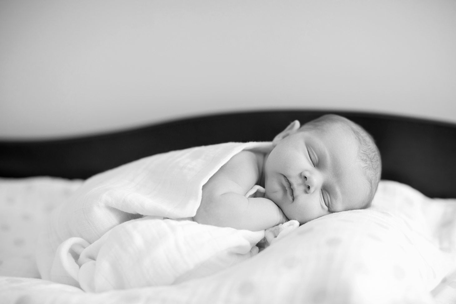 at-home-newborn-chicago-photographer_0022