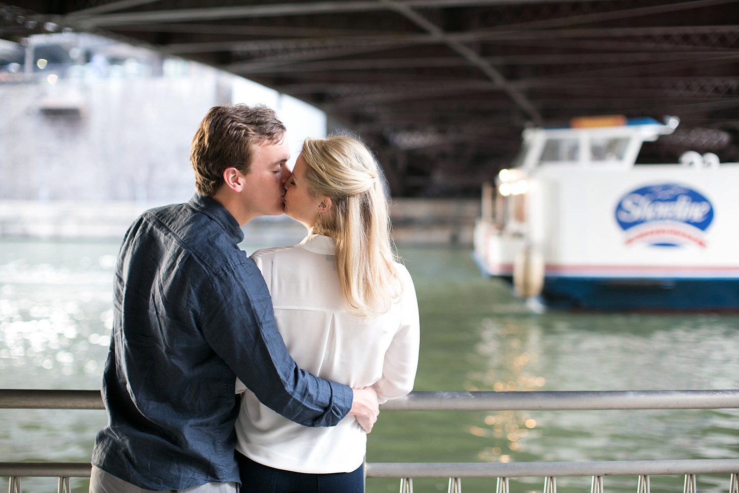 downtown-chicago-engagement-photos_0010