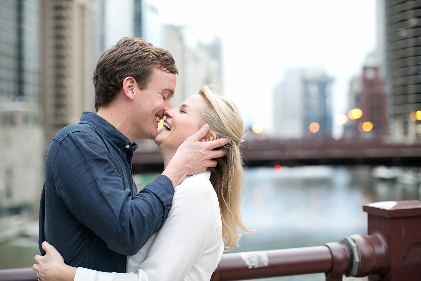 downtown-chicago-engagement-photos_0015