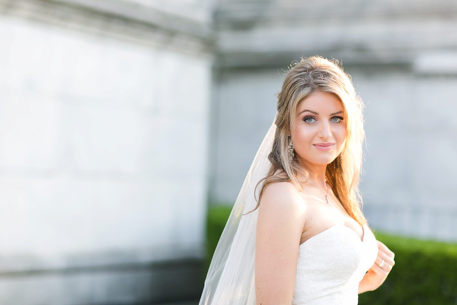 Chicago Bridal Portraits at the Field Museum by Christy Tyler Photography_0003