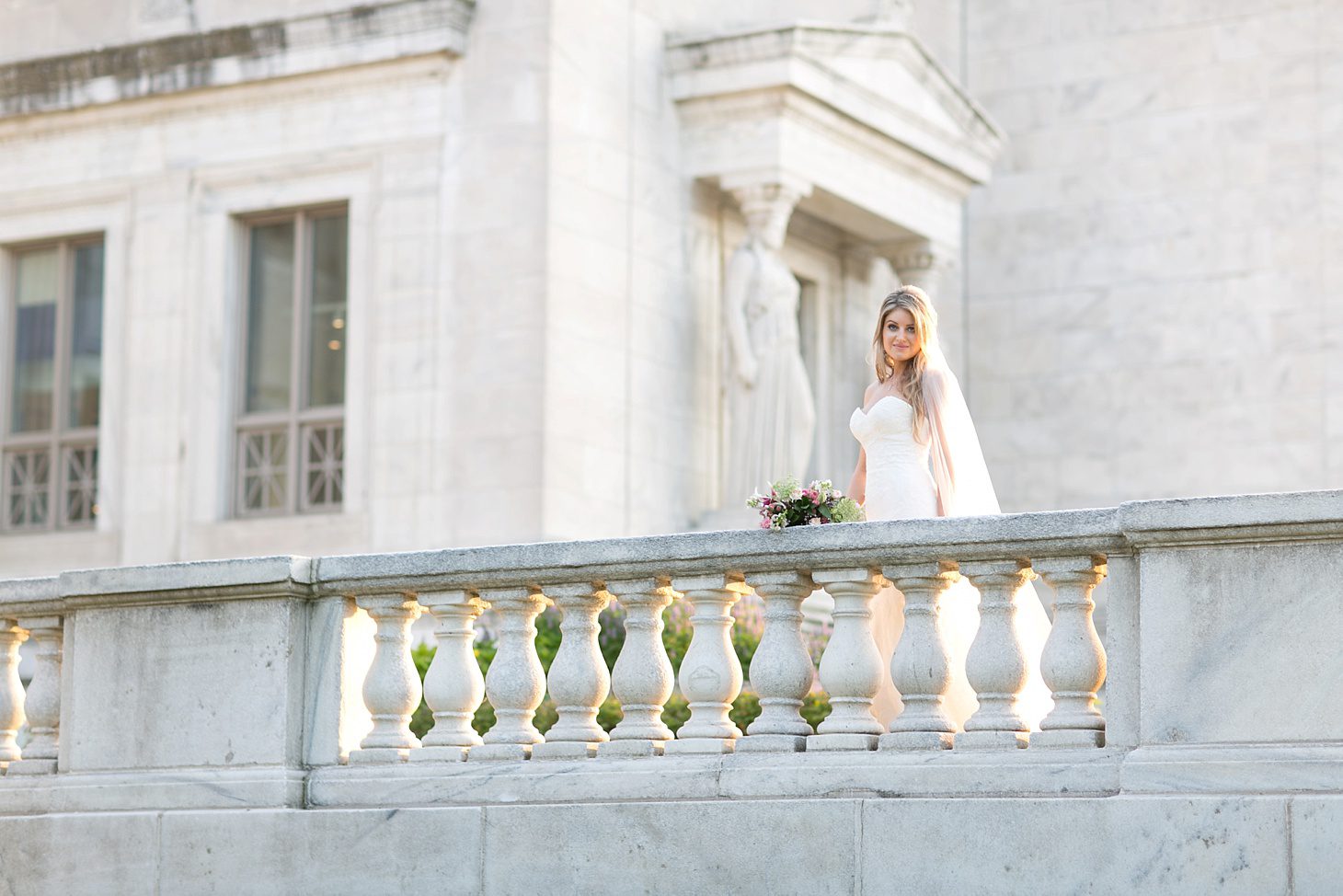 Chicago Bridal Portraits at the Field Museum by Christy Tyler Photography_0009