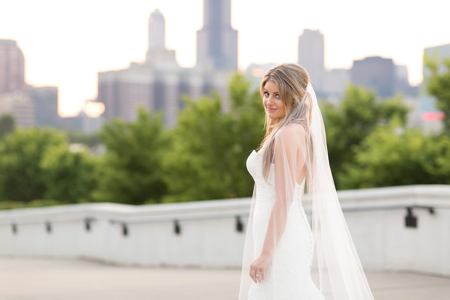Chicago Bridal Portraits at the Field Museum by Christy Tyler Photography_0020