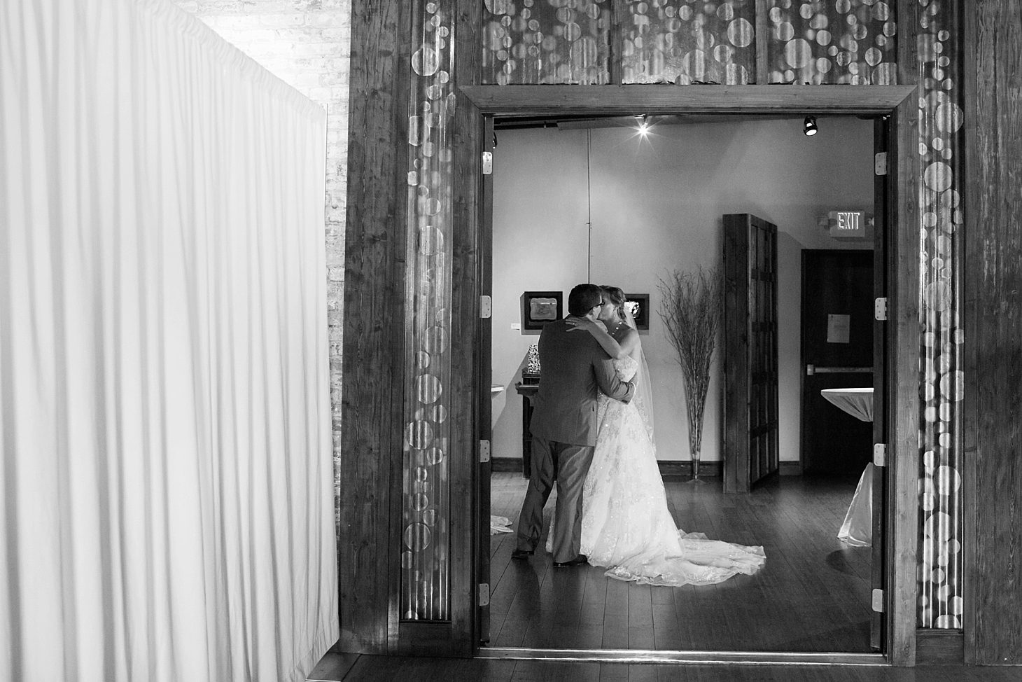 Cuvée Milwaukee Wedding Photograpy by Christy Tyler Photography_0043