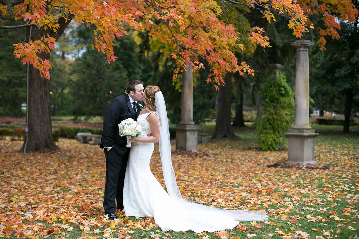 Cuneo Mansion Wedding Photos by Christy Tyler Photography_0037