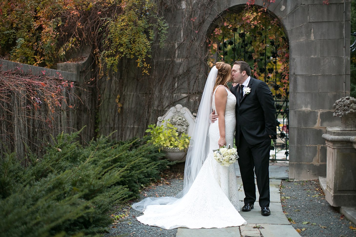 Cuneo Mansion Wedding Photos by Christy Tyler Photography_0048