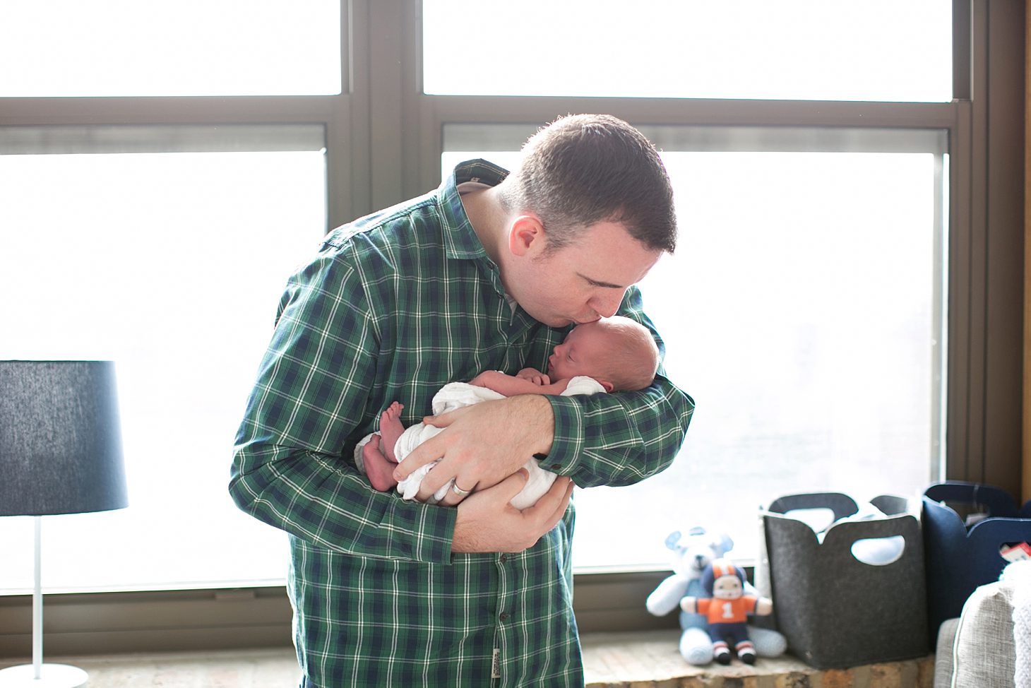 Lifestyle At Home Chicago Newborn Photos by Christy Tyler Photography_0012