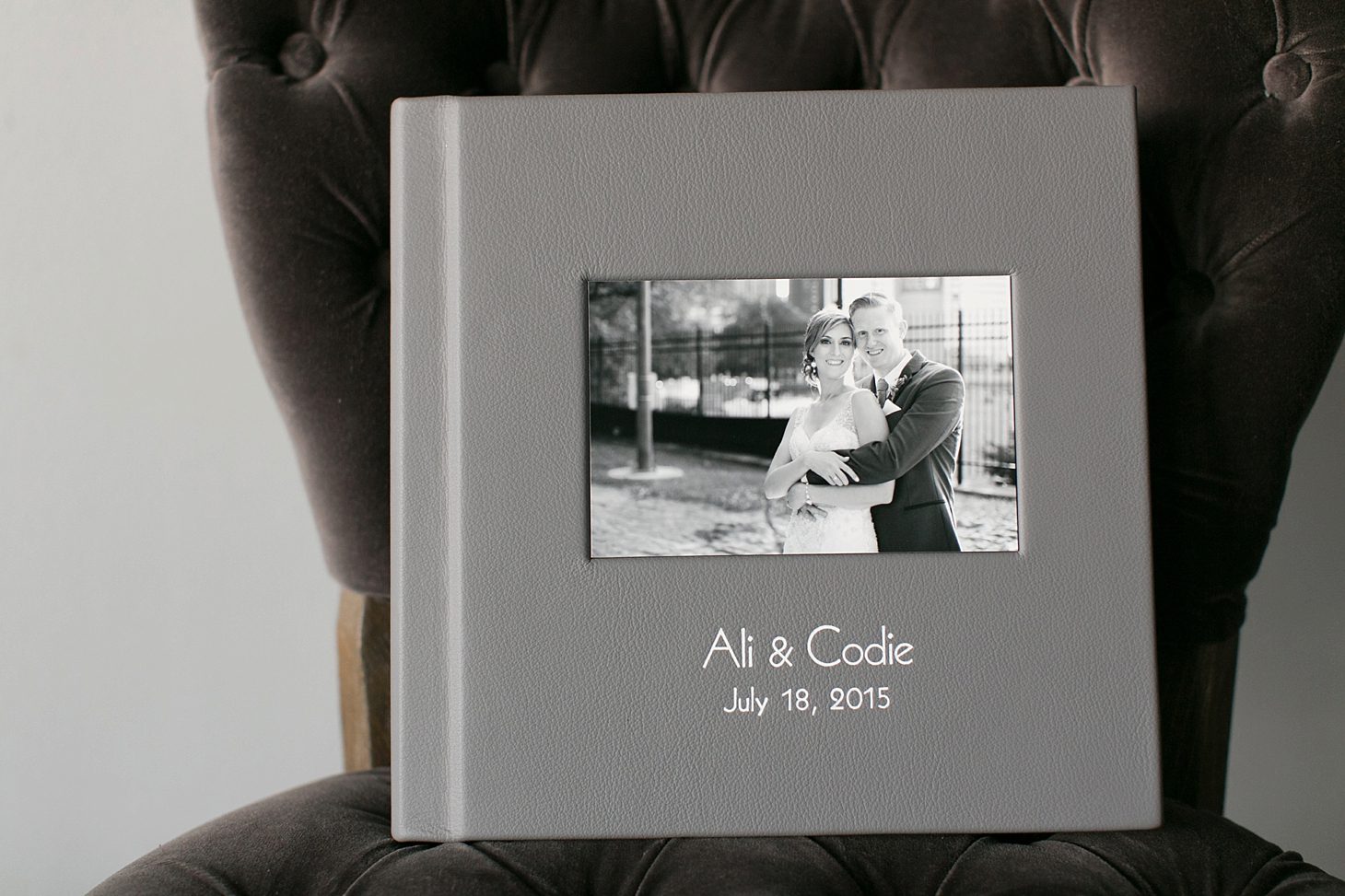 Heirloom Wedding Albums by Christy Tyler Photography_0006