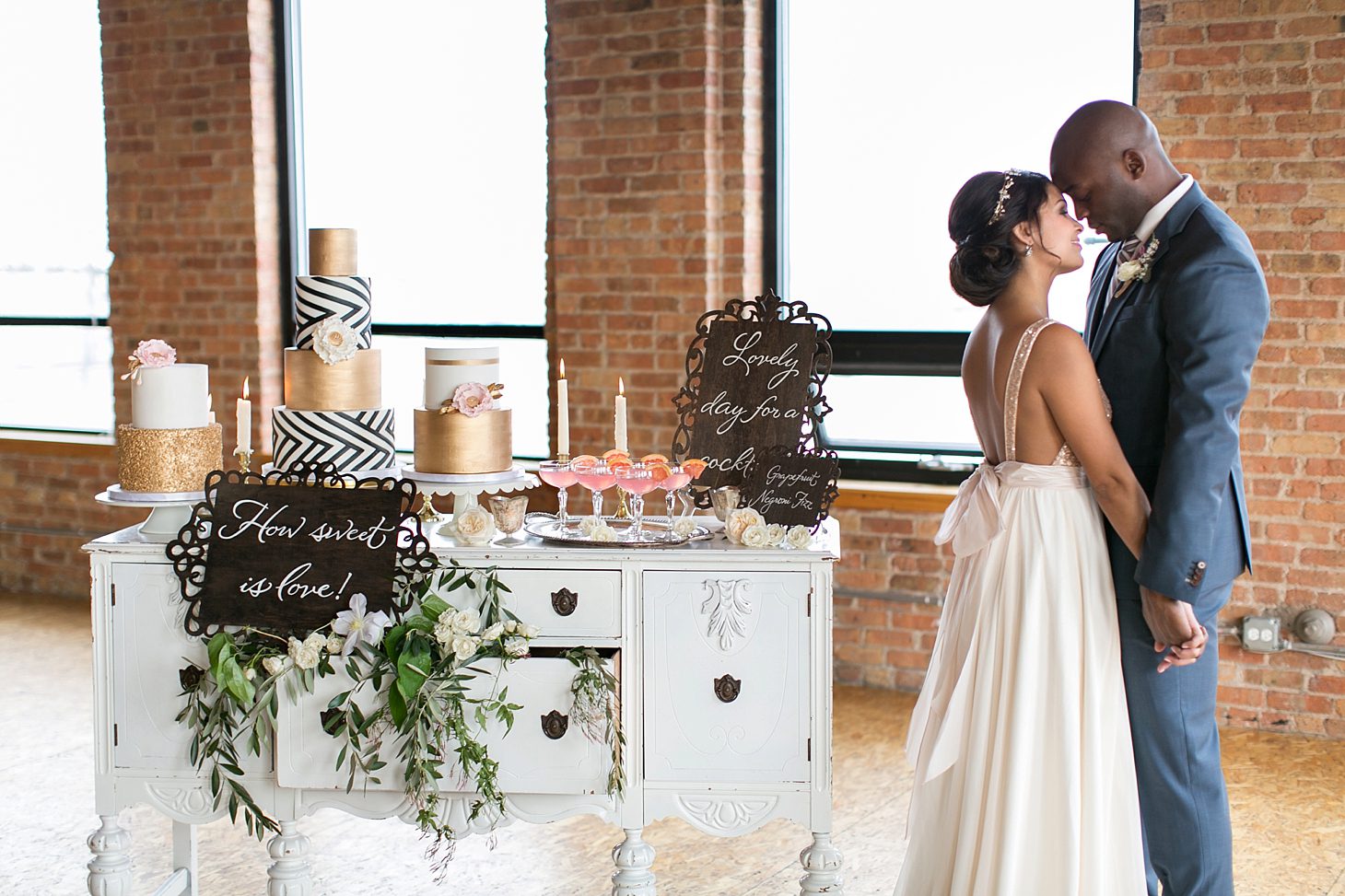 Chicago City View Loft Wedding by Christy Tyler Photography_0032