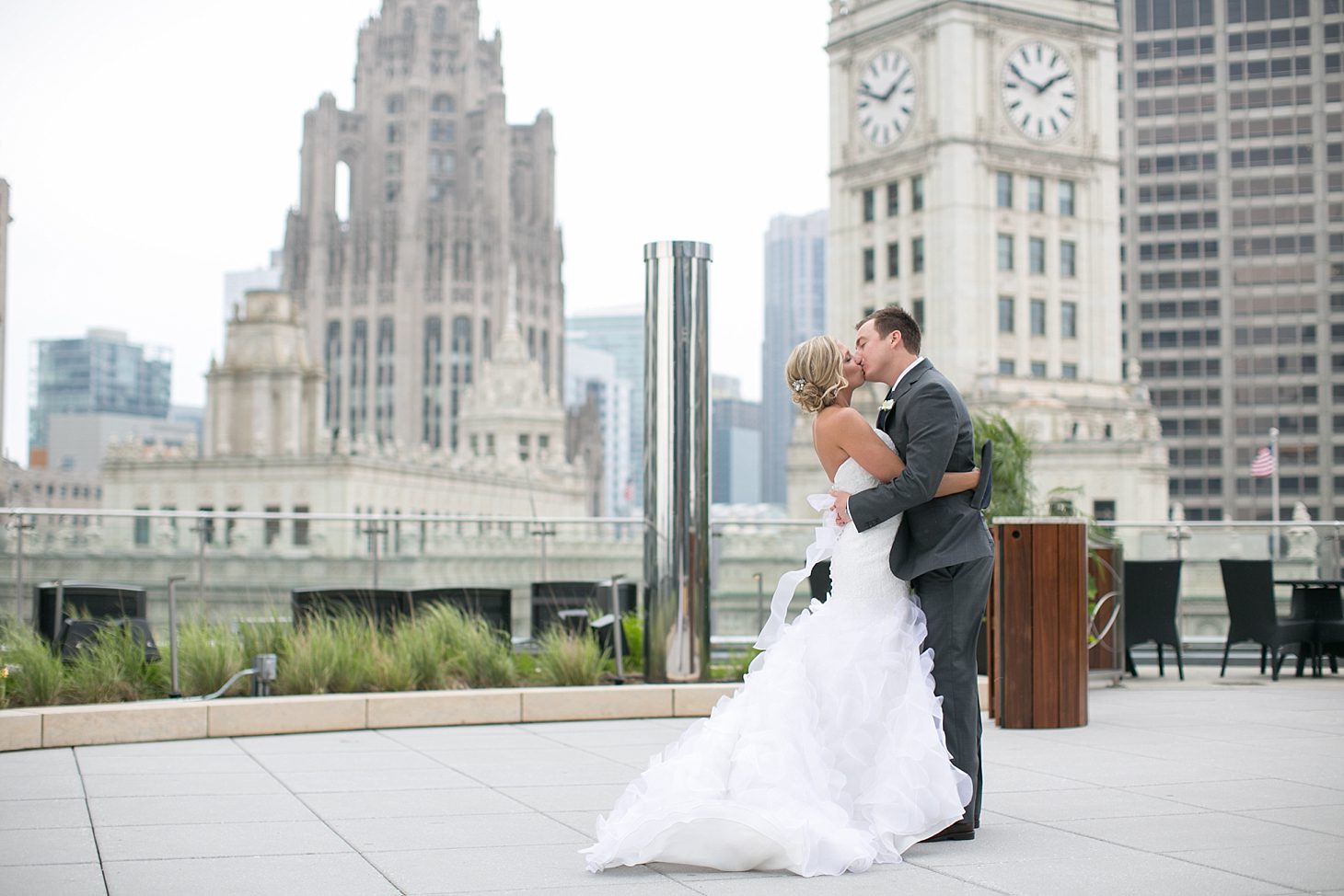 Adler Planetarium Chicago Wedding by Christy Tyler Photography_0024