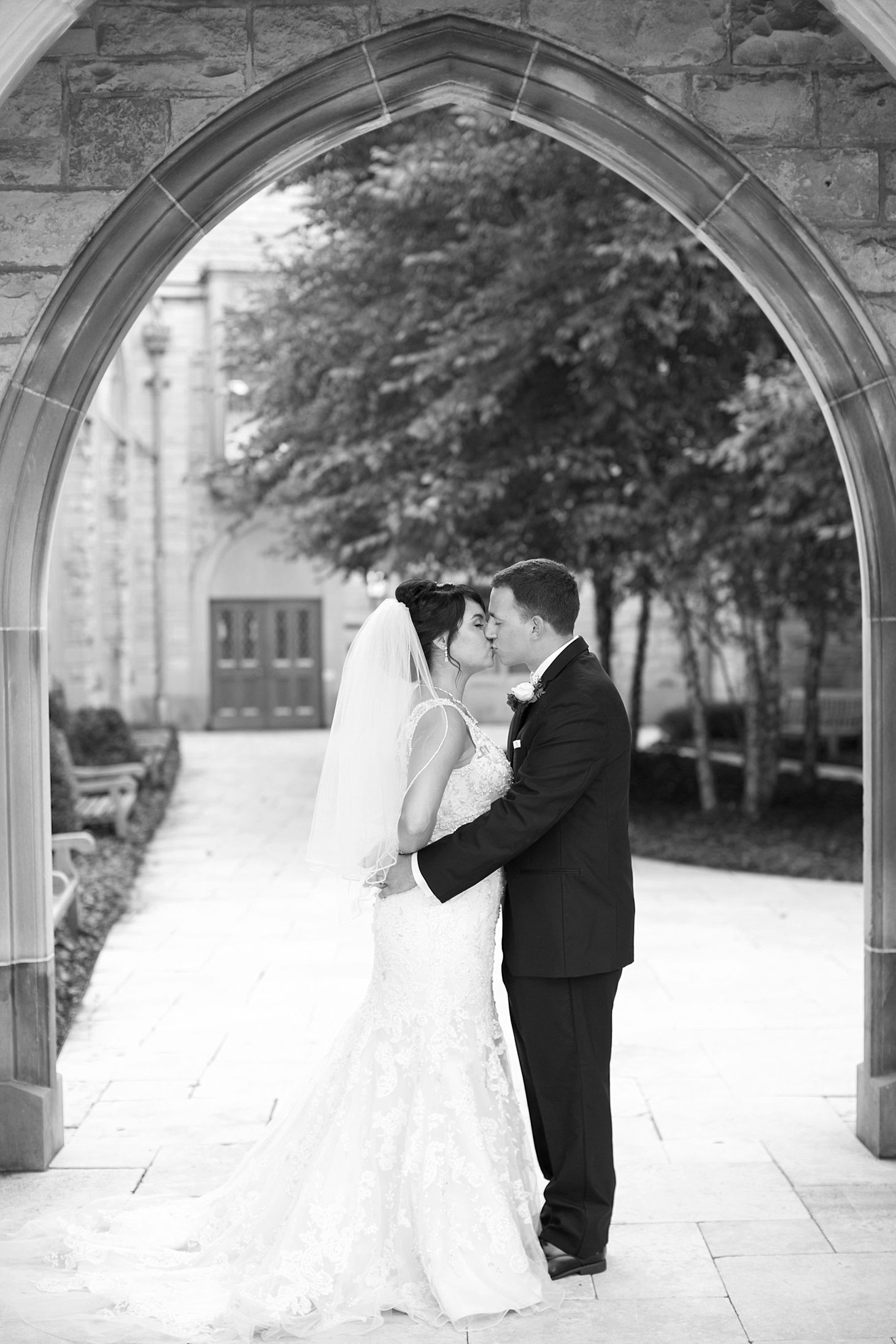 Howe Chapel Wedding by Christy Tyler Photography_0025