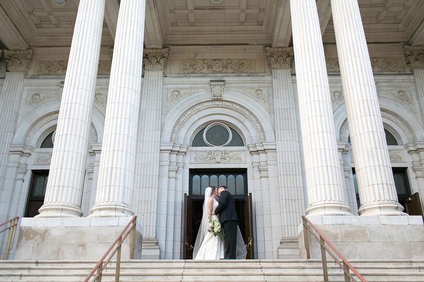 chicago-civic-opera-house-wedding-by-christy-tyler-photography_0029