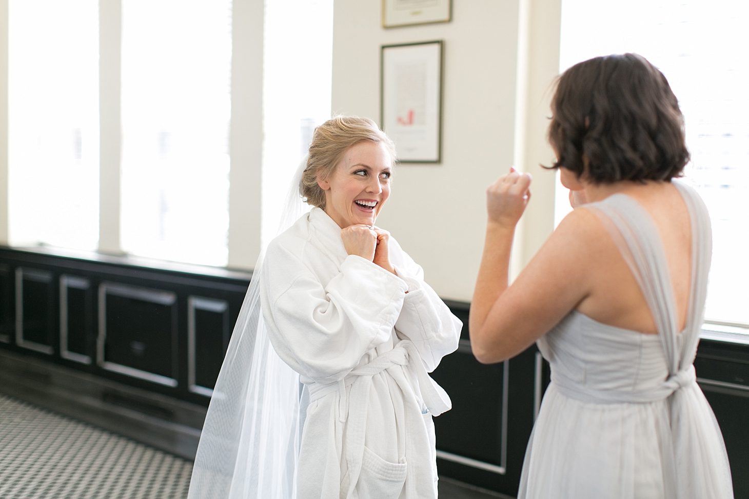 Woman's Athletic Club of Chicago Wedding by Christy Tyler Photography_0009