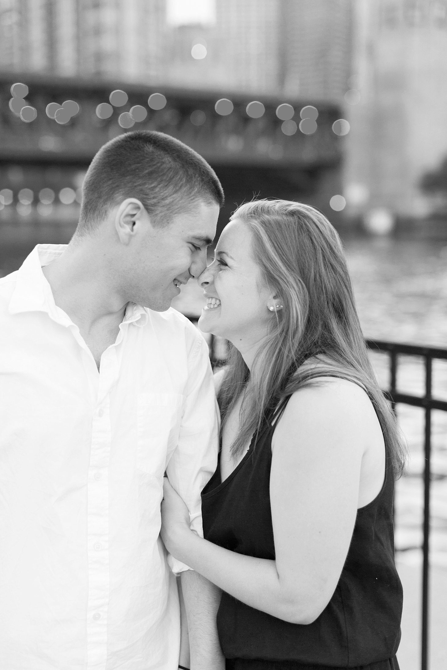 Chicago River Walk Proposal by Christy Tyler Photography_0020