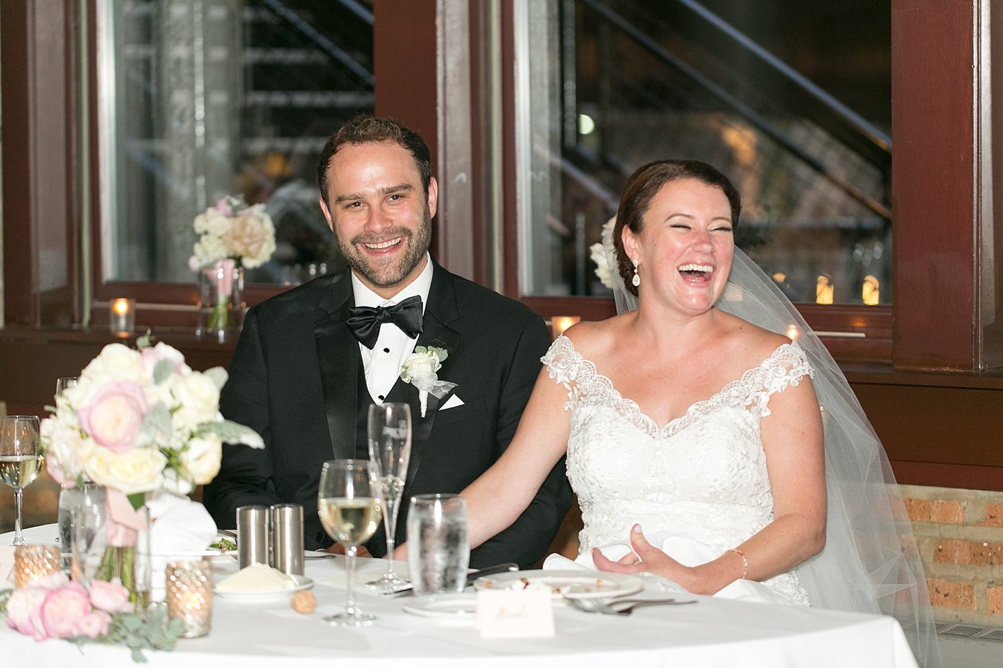 River Roast Wedding in Chicago by Christy Tyler Photography_0091