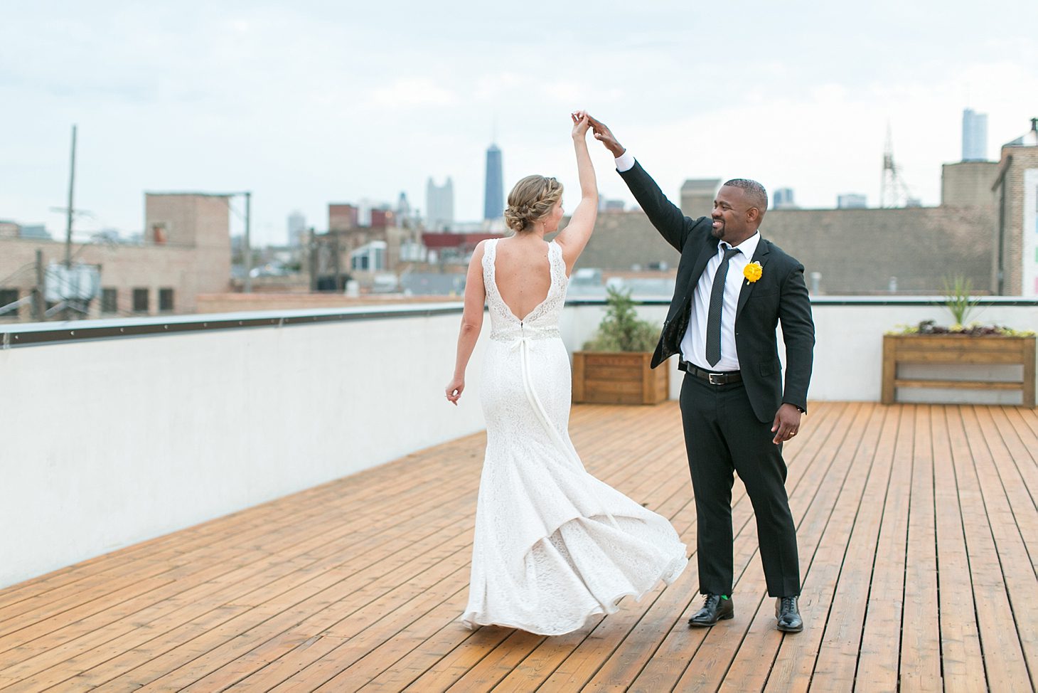Ignite Glass Studio Wedding in Chicago by Christy Tyler Photography_0061