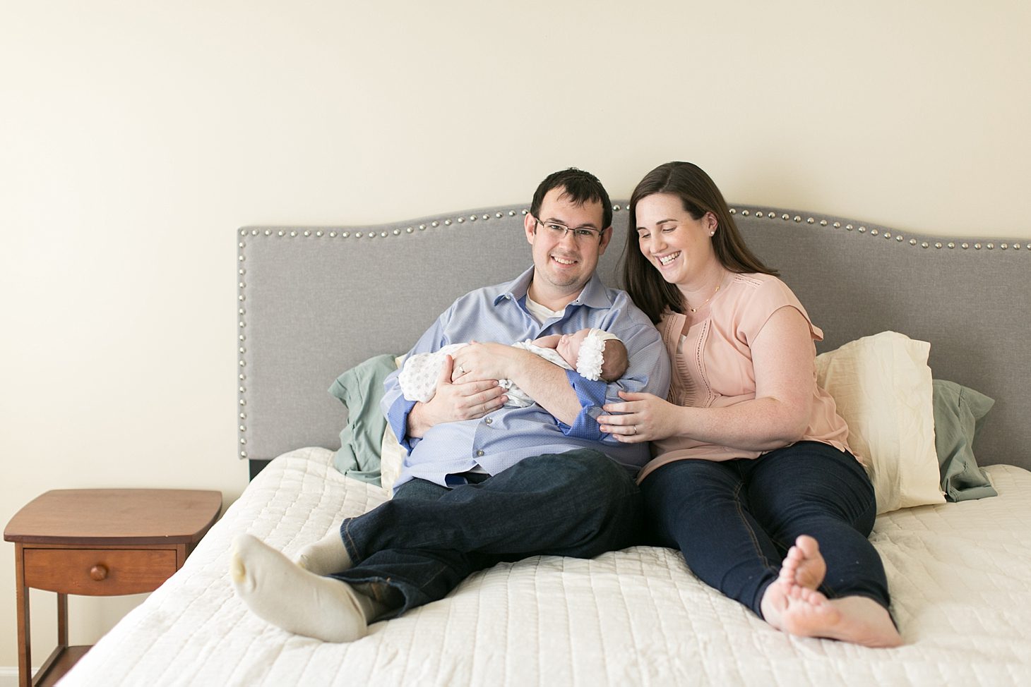 Lifestyle Newborn Photos in Chicago by Christy Tyler Photography_0013-1