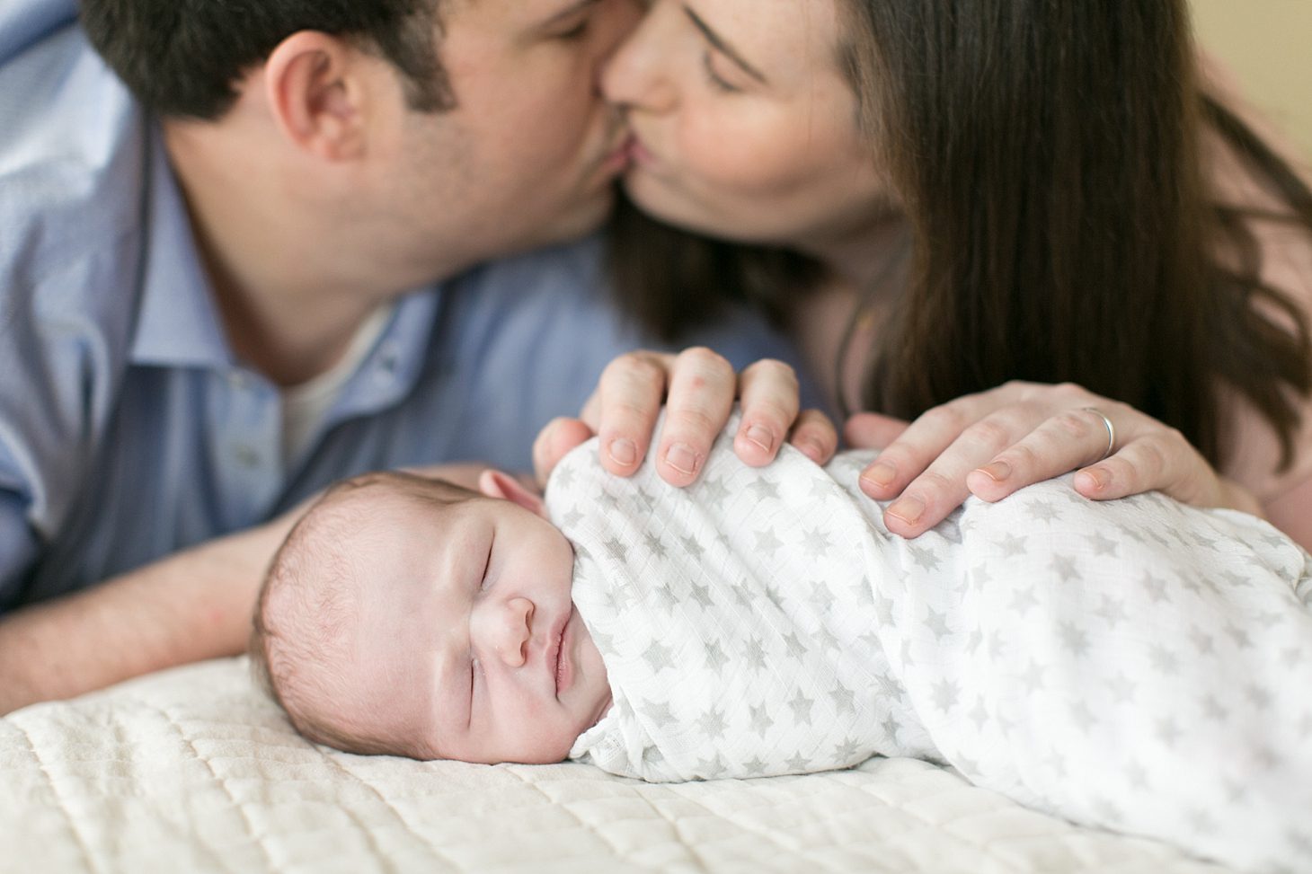 Lifestyle Newborn Photos in Chicago by Christy Tyler Photography_0023-1