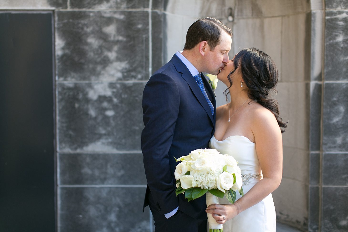 Art Institute of Chicago Wedding by Christy Tyler Photography_0017