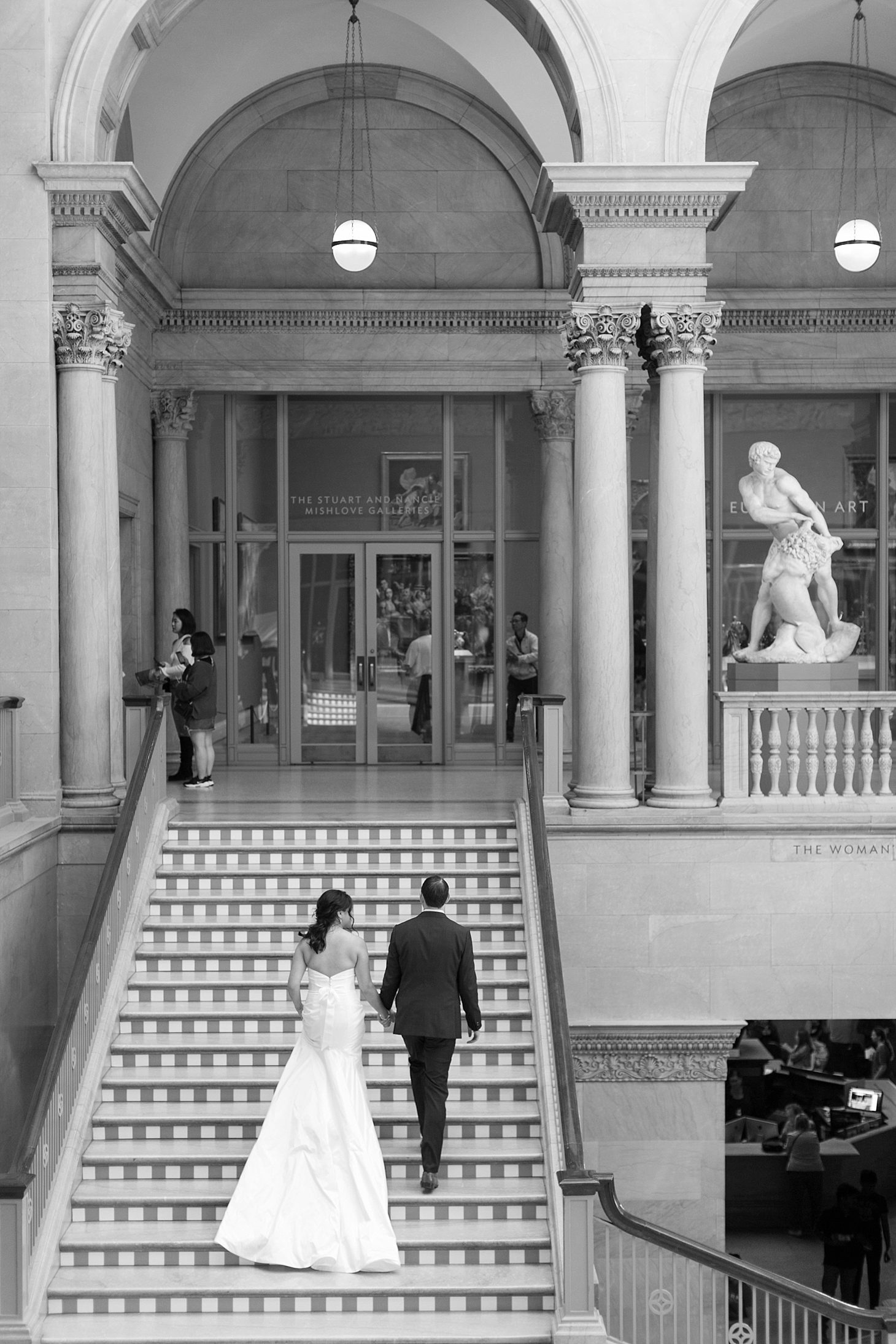 Art Institute of Chicago Wedding by Christy Tyler Photography_0021