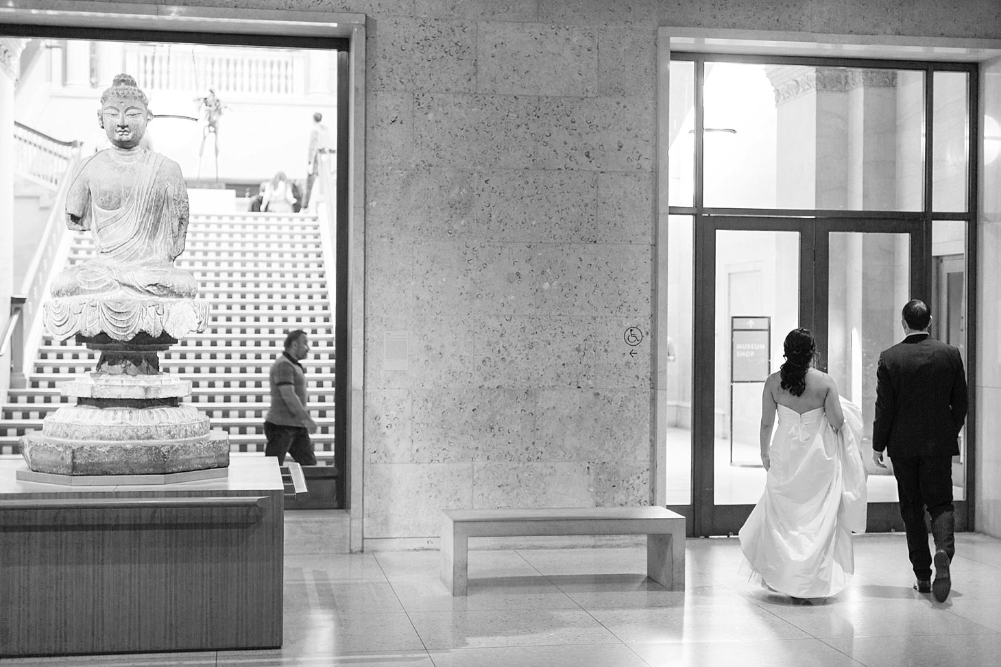 Art Institute of Chicago Wedding by Christy Tyler Photography_0029
