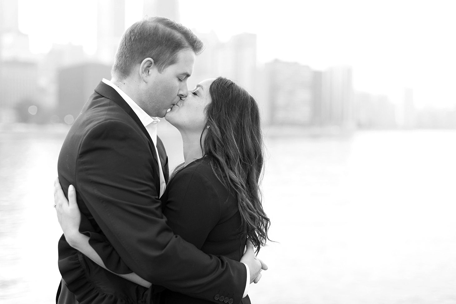 Downtown Chicago Engagement Photos_0017