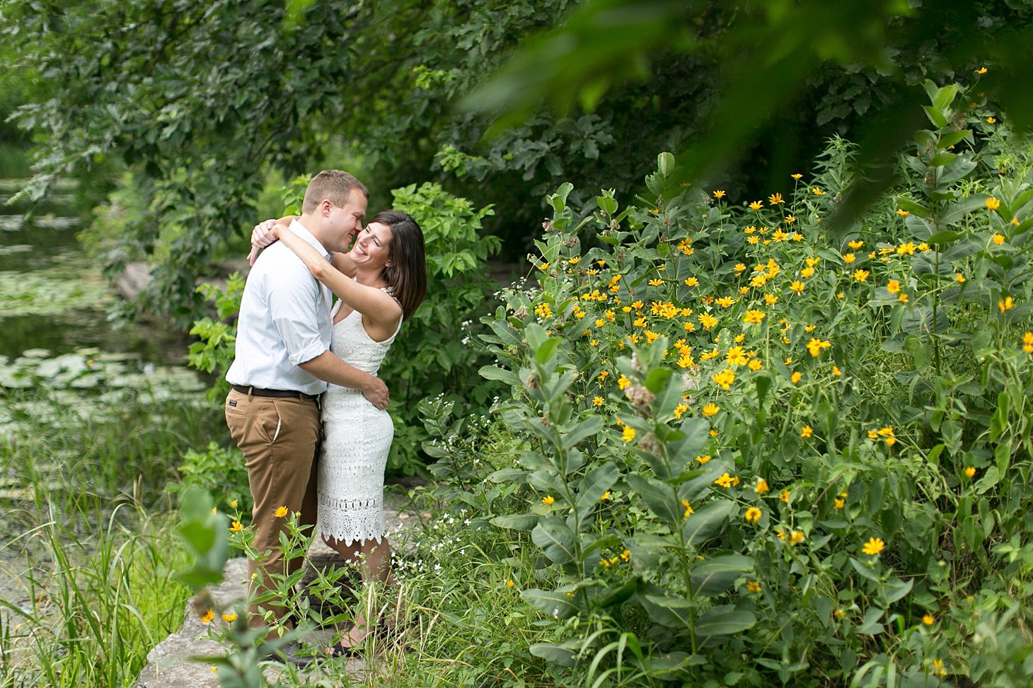 Lincoln Park Chicago Engagement Photos_0005