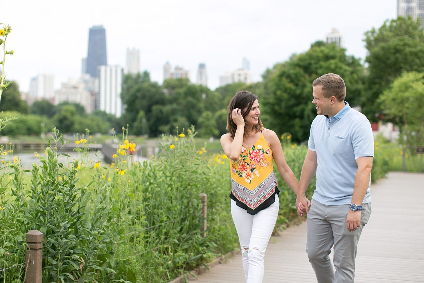 Lincoln Park Chicago Engagement Photos_0018