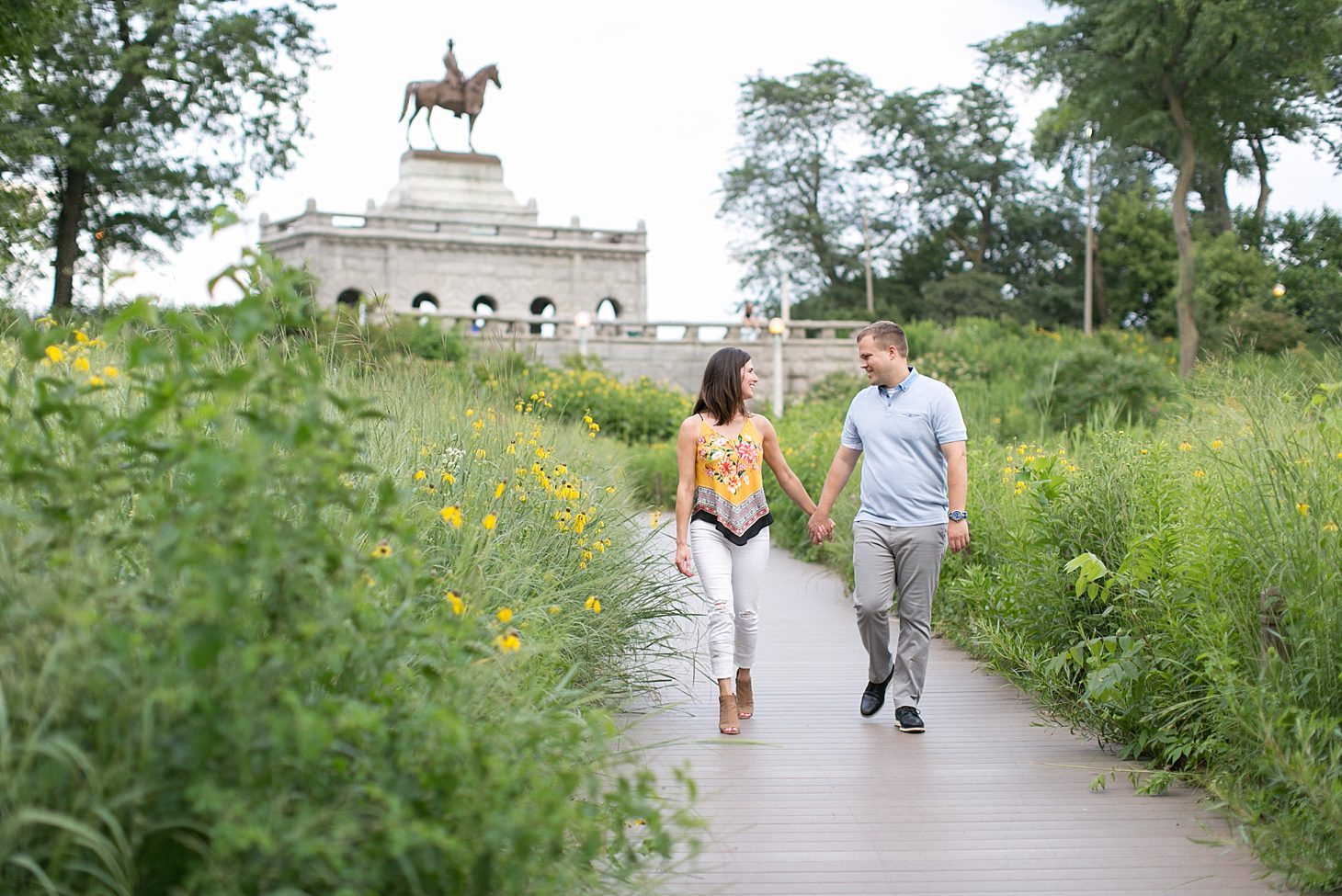Lincoln Park Chicago Engagement Photos_0022