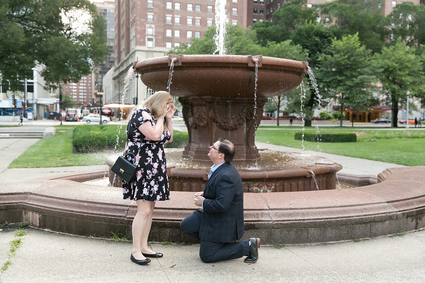 Downtown Chicago Surprise Proposal Photographer_0003