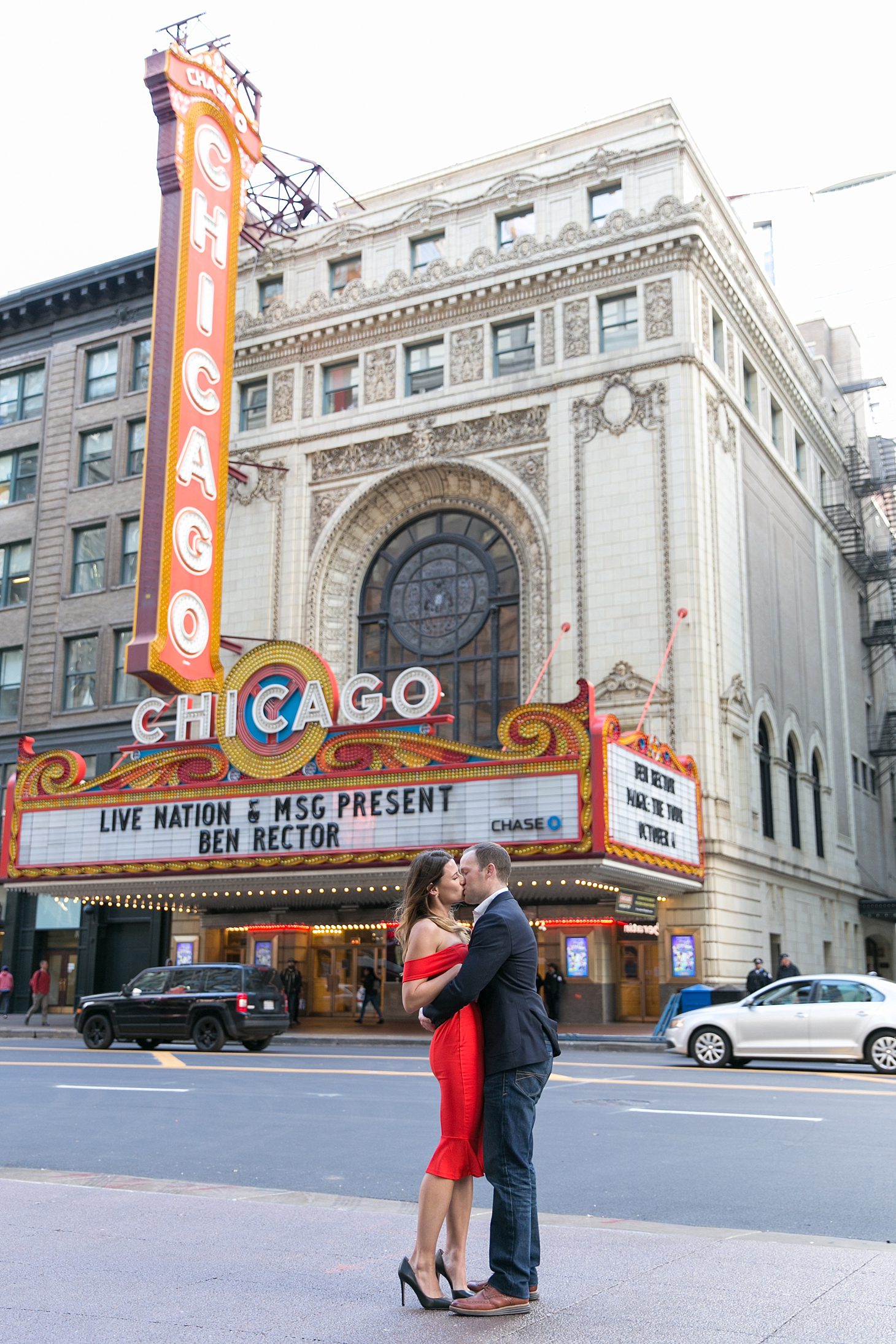 Downtown Chicago Engagement Photos_0006