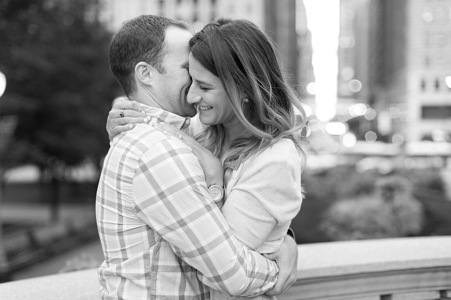 Downtown Chicago Engagement Photos_0028