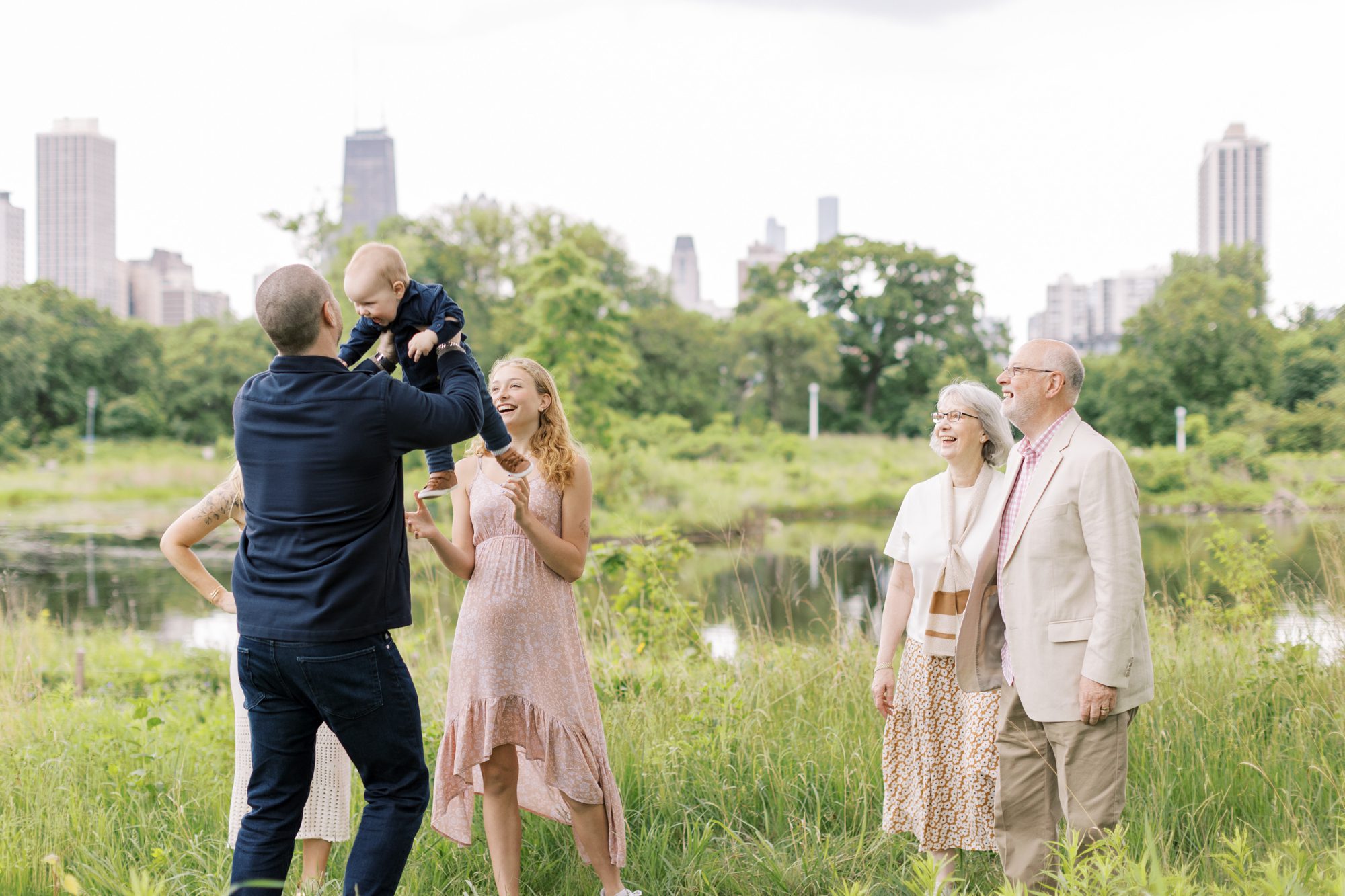 the ideal downtown Chicago family photo location