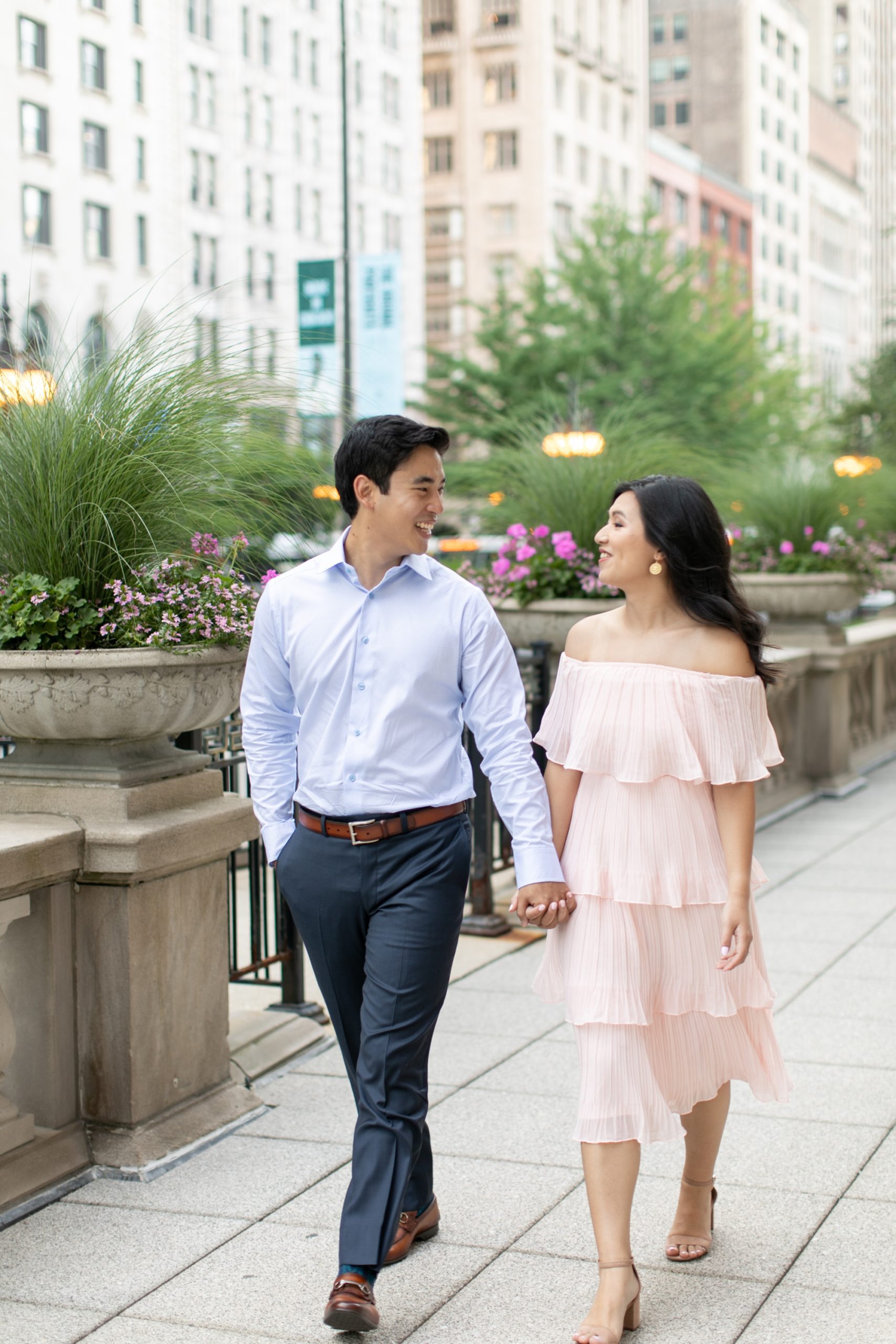 downtown summer engagement photos in chicago
