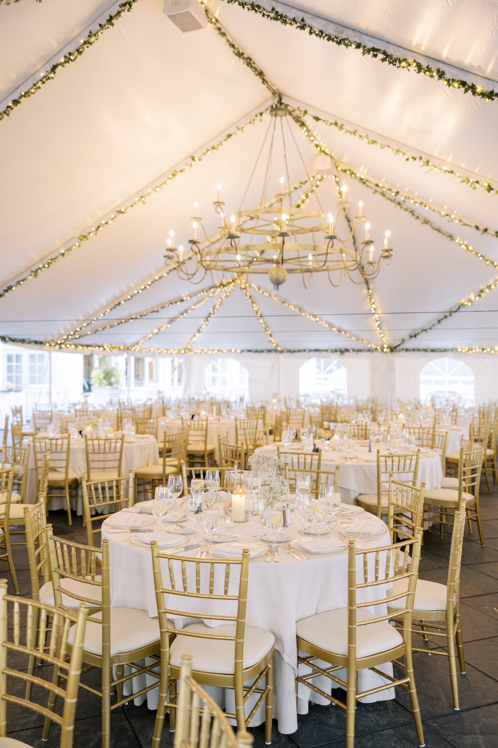 Gorgeous tent for the Westmoreland Country Club wedding