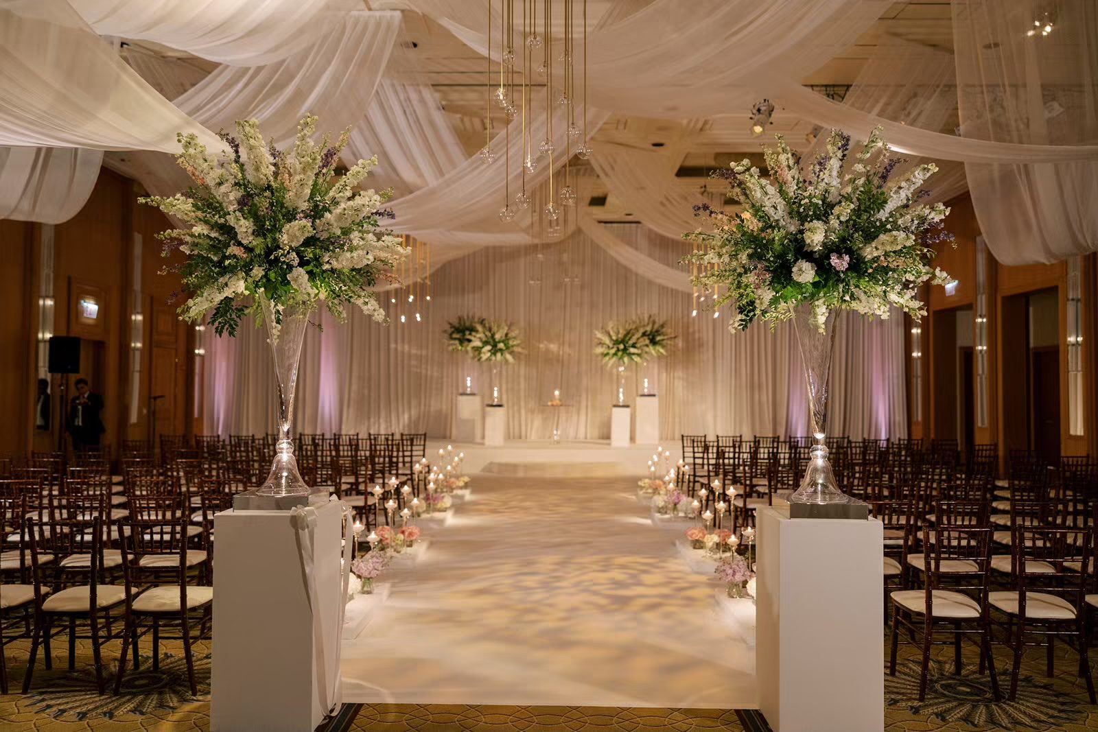 Wedding ceremony venue at the Peninsula Chicago