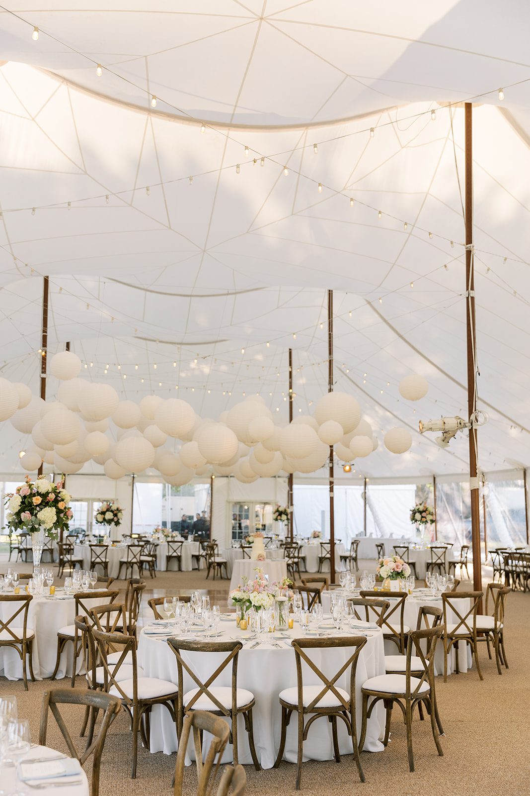 Tented wedding reception at Chicago Golf Club