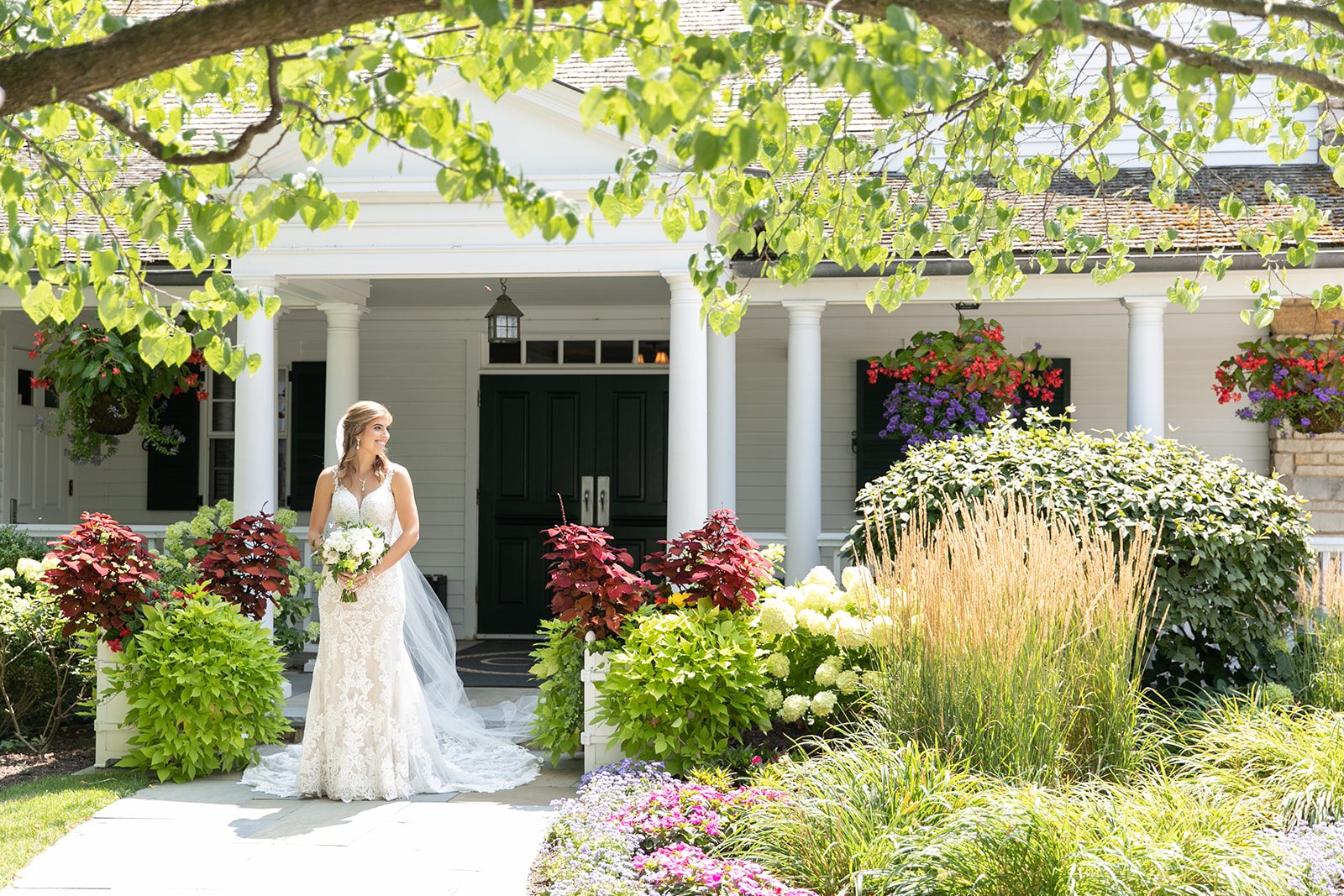 Bride at Conway Farms Golf Club wedding